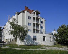 Hotel Furmint (Sárospatak, Hungary)