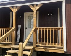 Entire House / Apartment Private Louisiana Style Cabin W/fire Pit (West Point, USA)