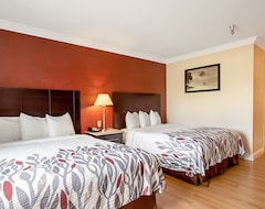 Otel Red Roof Inn & Suites Monterey (Monterey, ABD)