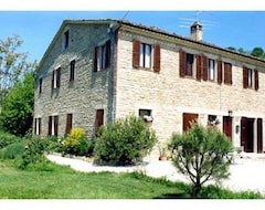 Casa rural Agriturismo L'Esinante (Cupramontana, Ý)