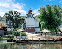 Mayak Resort (Krementschuk, Ukraine)