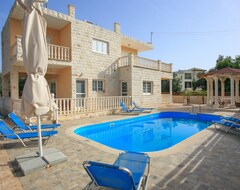 Koko talo/asunto Villa Prodromi (Polis, Kypros)