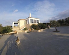 Koko talo/asunto Villa Ioanna (Symi - Town, Kreikka)