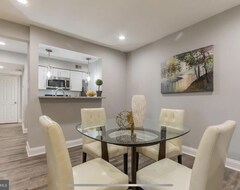 Hele huset/lejligheden Immaculate 2br/1ba Renovated Condo Near Dc (Fort Washington, USA)