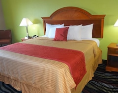 Otel Oak Tree Inn & Suites (Claxton, ABD)