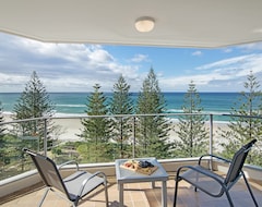 Hotelli Solnamara Beachfront Apartments (Burleigh Heads, Australia)