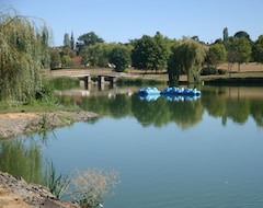 Căn hộ có phục vụ Studios etape du Lac (Chalmoux, Pháp)