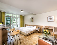 Westlife Apart Hotel Berlin (Berlin, Germany)