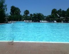 Resort/Odmaralište MAREGOLF CLUB RESORT (Cassano allo Ionio, Italija)
