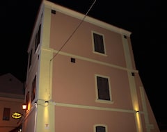 Otel Albergo Ristorante Del Cacciatore (Foggia, İtalya)