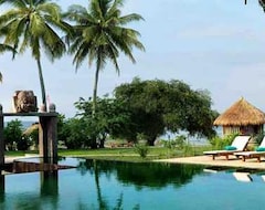 Hotel Spruce Point Inn Resort & Spa (Mataram, Endonezya)