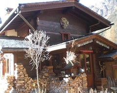 Toàn bộ căn nhà/căn hộ House With Garden (Chamonix-Mont-Blanc, Pháp)