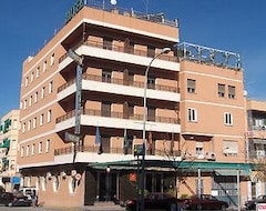 Hotel Torrezaf (Torredelcampo, İspanya)