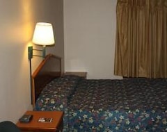 Hotel Emerald Inn (Maplewood, USA)