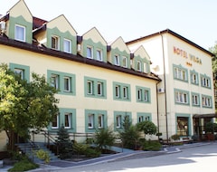 Hotel Wilga By Katowice Airport (Mierzęcice, Polen)