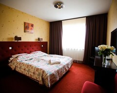 Hotelli Pod Lipami (Pruszcz Gdański, Puola)