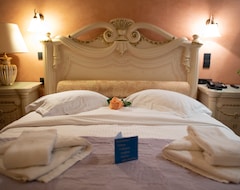 Otel Anastazia Luxury Suites & Spa (Kifissia, Yunanistan)