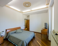 Villa Puccini Bed & Breakfast (Lecco, Italy)