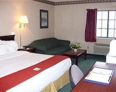 Hotel Days Inn Brewerton Syracuse near Oneida Lake (Brewerton, USA)