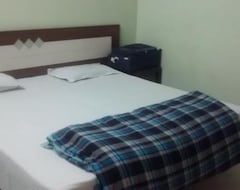 Hotel Basera Guest House (Saharanpur, Indija)