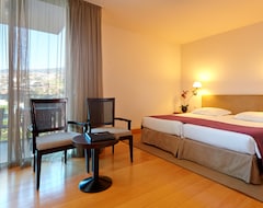 Khách sạn Golden Residence Hotel (Funchal, Bồ Đào Nha)