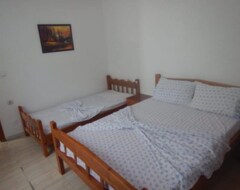 Pansiyon Piqeras Relax Guest house (Himara, Arnavutluk)