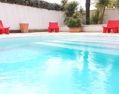 Cijela kuća/apartman Résidence De Charme With Heated Pool And Wifi On The Ile De Ré (Saint-Clément-des-Baleines, Francuska)