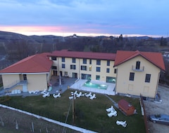 Khách sạn Spa Roero Relax Resort (Canale, Ý)