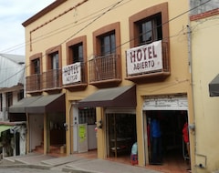 Khách sạn Hotel y Plaza Jalpan (Jalpan de Serra, Mexico)