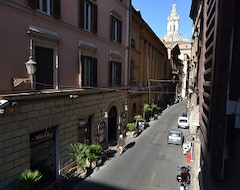 Hotel Baghirova In Rome (Roma, Italia)