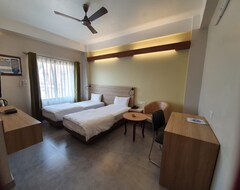 Hotel Gulmohar Grand (Jorhat, India)