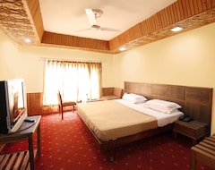 Khách sạn Vardaan Hotels - Patnitop (Patnitop, Ấn Độ)