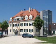 Khách sạn Bräustüble Altenmünster (Altenmünster, Đức)