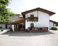 Casa rural Al Confine (Cormons, Italia)