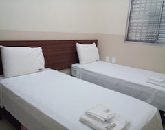 Khách sạn Hotel Cerrado (Montes Claros, Brazil)