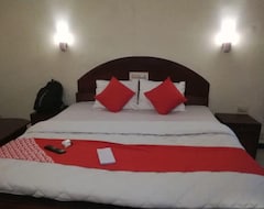 فندق OYO 12031 Hotel Ponkailash Holiday Resort (Yercaud, الهند)