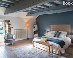 Bed & Breakfast Manoir Du Vau D Arz Gites Et Chambres D Hotes Avec Piscine (Malansac, Pháp)