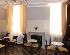 Otel Room 94 Luxury (Roma, İtalya)