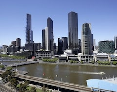 Otel Riverside Apartments (Melbourne, Avustralya)