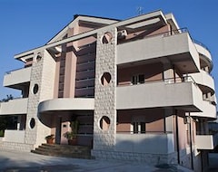 Hotel Apartments Villa Milica (Herceg Novi, Montenegro)