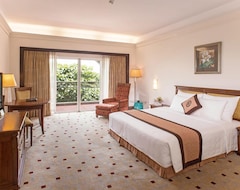 Hotel Royal Villas Halong (Hong Gai, Vietnam)