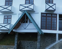 Hotel Manudi Glenfallsedge Rest (Nuwara Eliya, Šri Lanka)