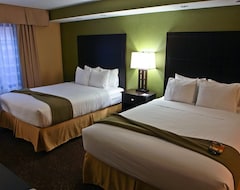 Holiday Inn Express and Suites Detroit North-Troy, an IHG Hotel (Troy, USA)