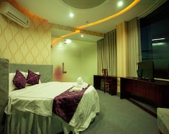 Hotel Khách sạn Hoàng Vũ Biển Hồ (Pleiku, Vijetnam)