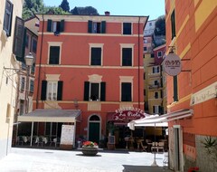 Khách sạn In Piazzetta Da Vasco (Lerici, Ý)