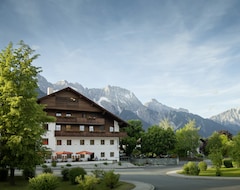 Hotelli Der Stern - Nachhaltiges Wirtshaus Und Landhotel Seit 1509 (Obsteig, Itävalta)