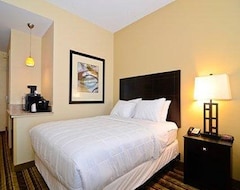 Hotel Oak Grove Inn And Suites (Oak Grove, USA)