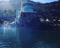 Khách sạn Prince Of Lake (Shkodër, Albania)