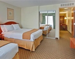 Holiday Inn Express Hotel & Suites Southfield - Detroit, An Ihg Hotel (Southfield, USA)