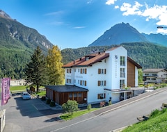 Hotel Garni Panorama (Scuol, Switzerland)